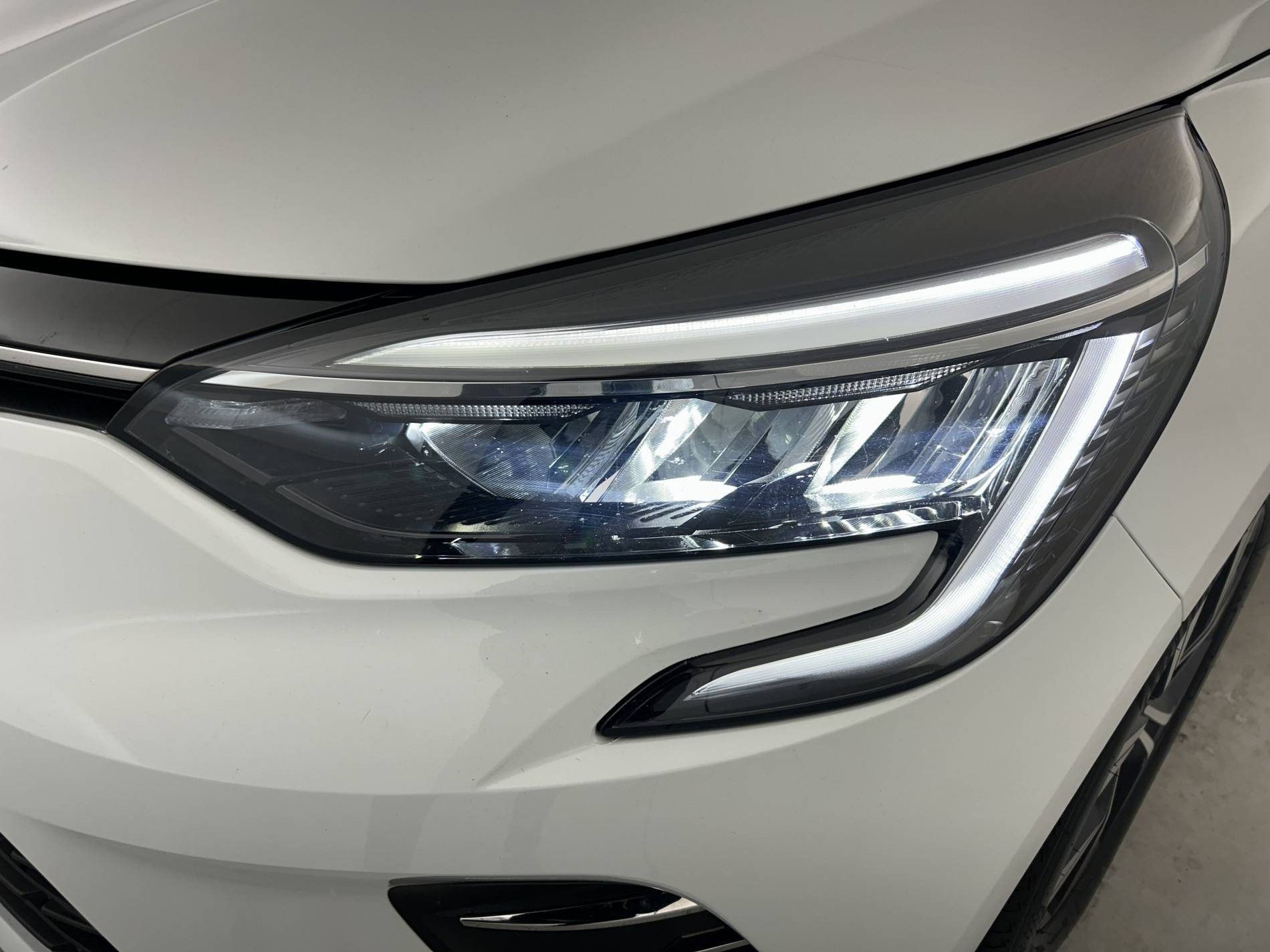 Vente en ligne Renault Clio 5 Clio TCe 100 GPL au prix de 15 291 €