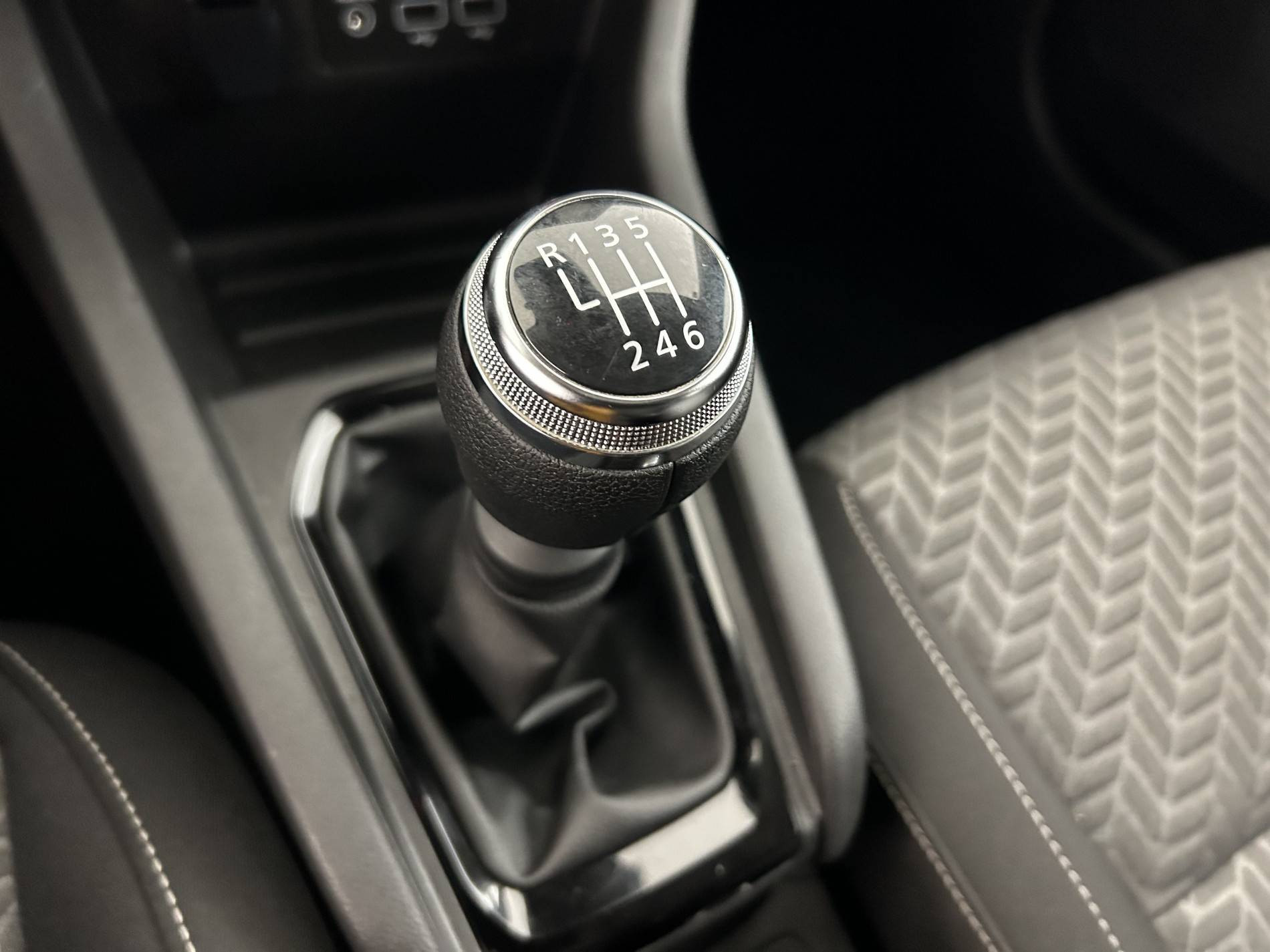 Vente en ligne Renault Clio 5 Clio TCe 100 GPL au prix de 15 291 €