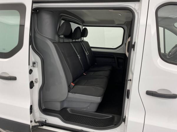 Vente en ligne Renault Trafic Cabine Approfondie TRAFIC CA L1H1 1200 KG DCI 95 E6 au prix de 21 187 €