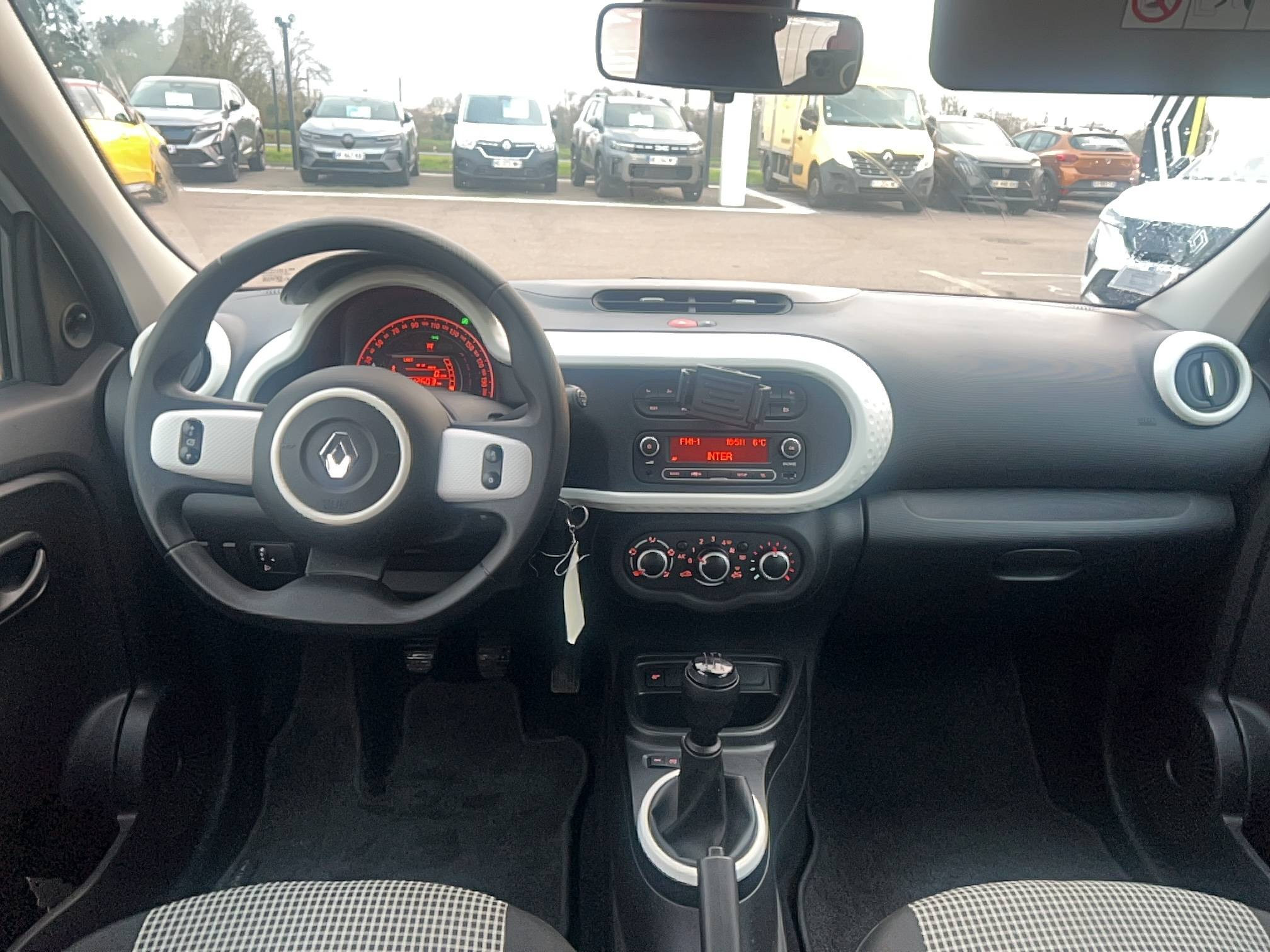 Vente en ligne Renault Twingo 3  SCe 65 - 21 au prix de 9 712 €