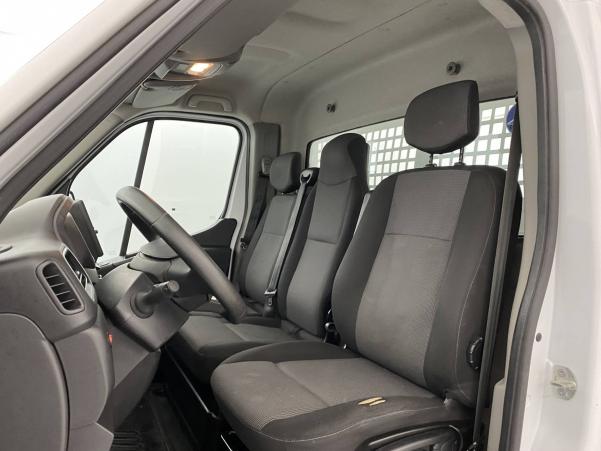 Vente en ligne Renault Master 3 Châssis Cabine MASTER CC PROP RJ3500 PAF AR COURT L2 DCI 130 au prix de 26 759 €