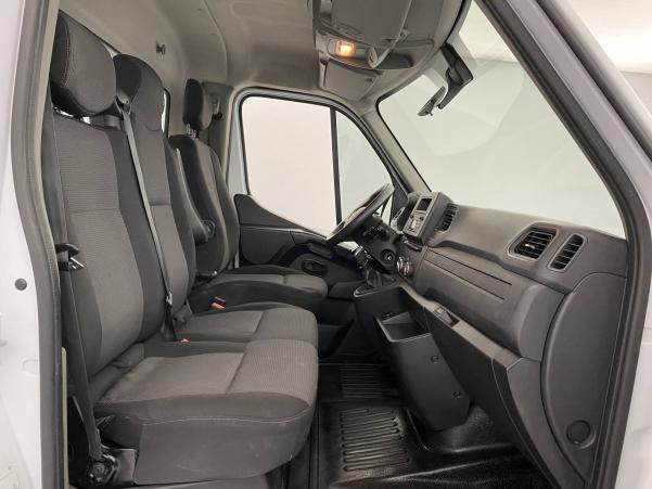 Vente en ligne Renault Master 3 Châssis Cabine MASTER CC PROP RJ3500 PAF AR COURT L2 DCI 130 au prix de 26 759 €