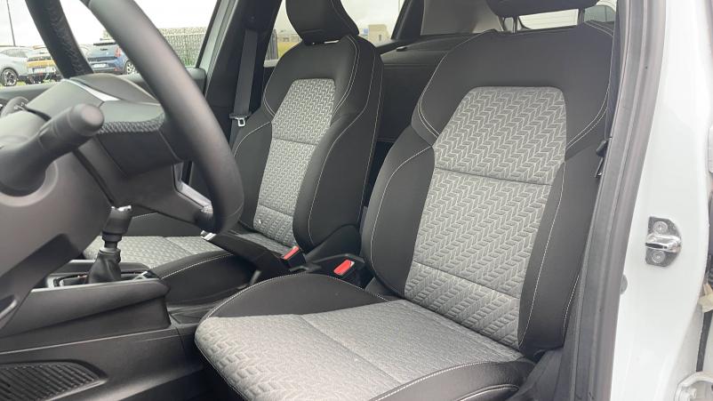 Vente en ligne Renault Clio 5 CLIO SOCIETE BLUE DCI 100 au prix de 14 991 €