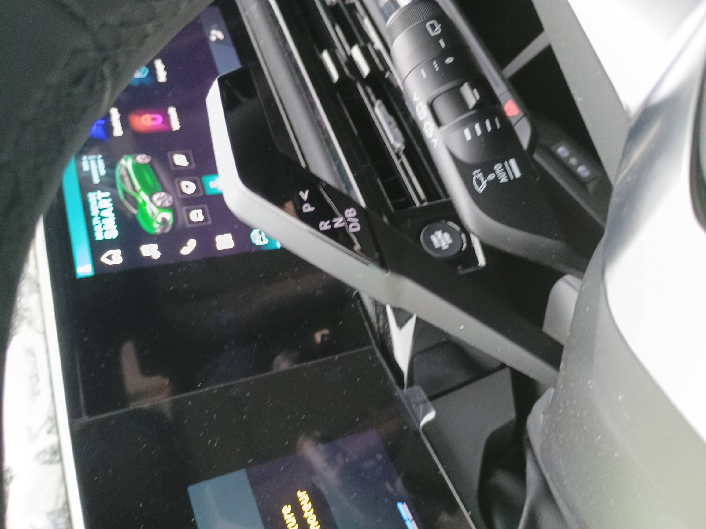 Vente en ligne Renault Clio 6 Clio E-Tech full hybrid 160 ch au prix de 27 000 €