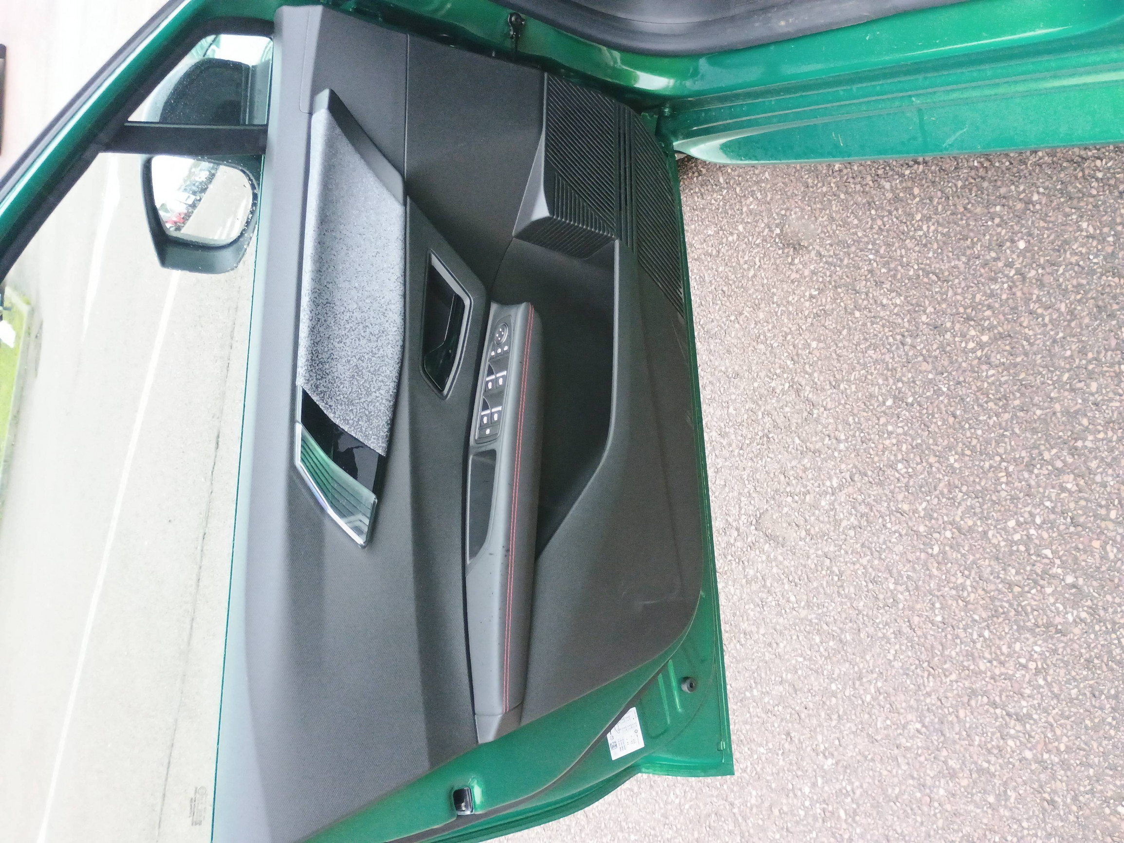 Vente en ligne Renault Clio 6 Clio E-Tech full hybrid 160 ch au prix de 27 000 €