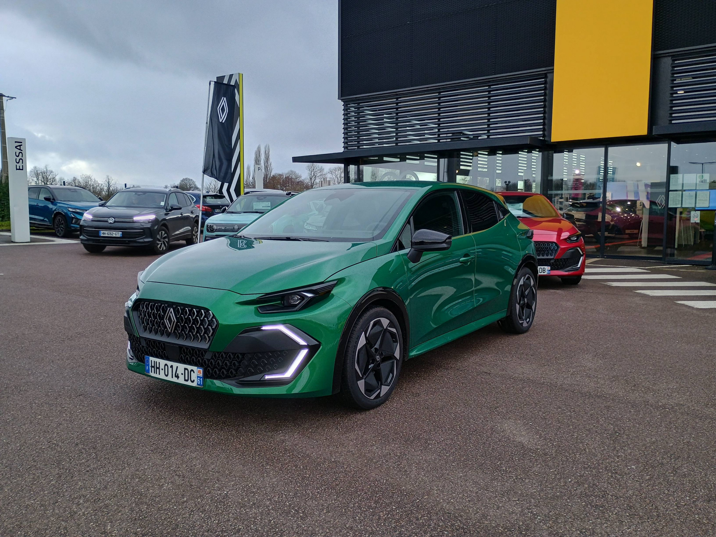Renault Clio 6 Clio E-Tech full hybrid 160 ch occasion de 2025 en vente à Alençon