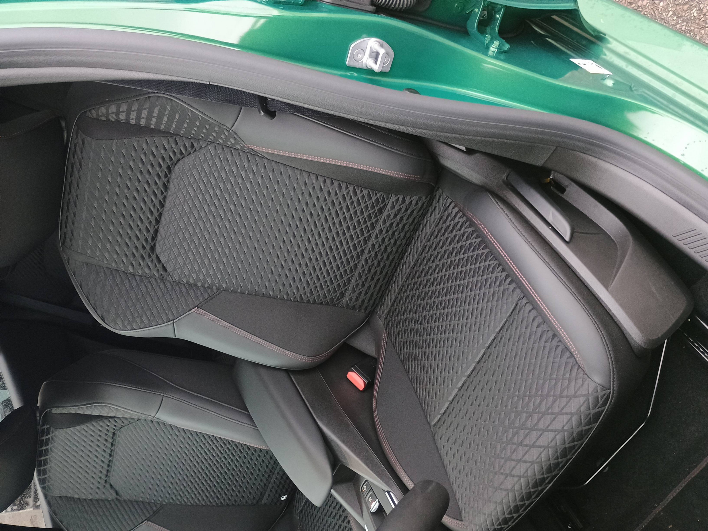 Vente en ligne Renault Clio 6 Clio E-Tech full hybrid 160 ch au prix de 27 000 €