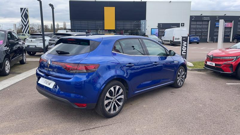 Vente en ligne Renault Megane 4  Blue dCi 115 EDC au prix de 22 874 €