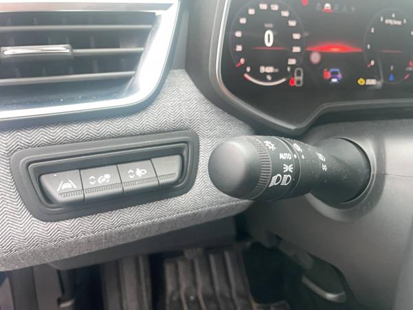 Vente en ligne Renault Clio 5 Clio TCe 90 au prix de 16 889 €