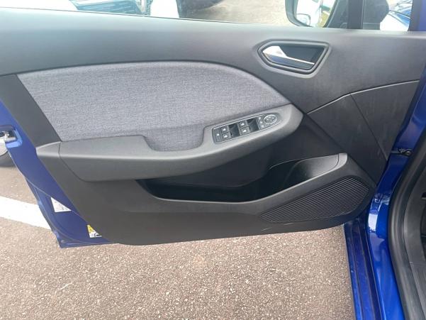 Vente en ligne Renault Clio 5 Clio TCe 90 au prix de 16 889 €