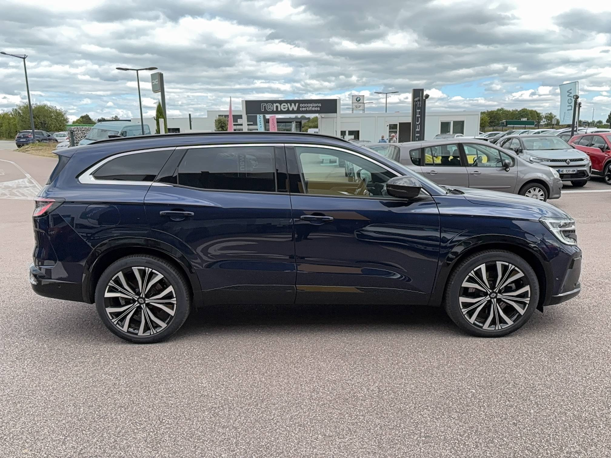 Vente en ligne Renault Espace Espace E-Tech full hybrid 200 GSR2 au prix de 35 491 €