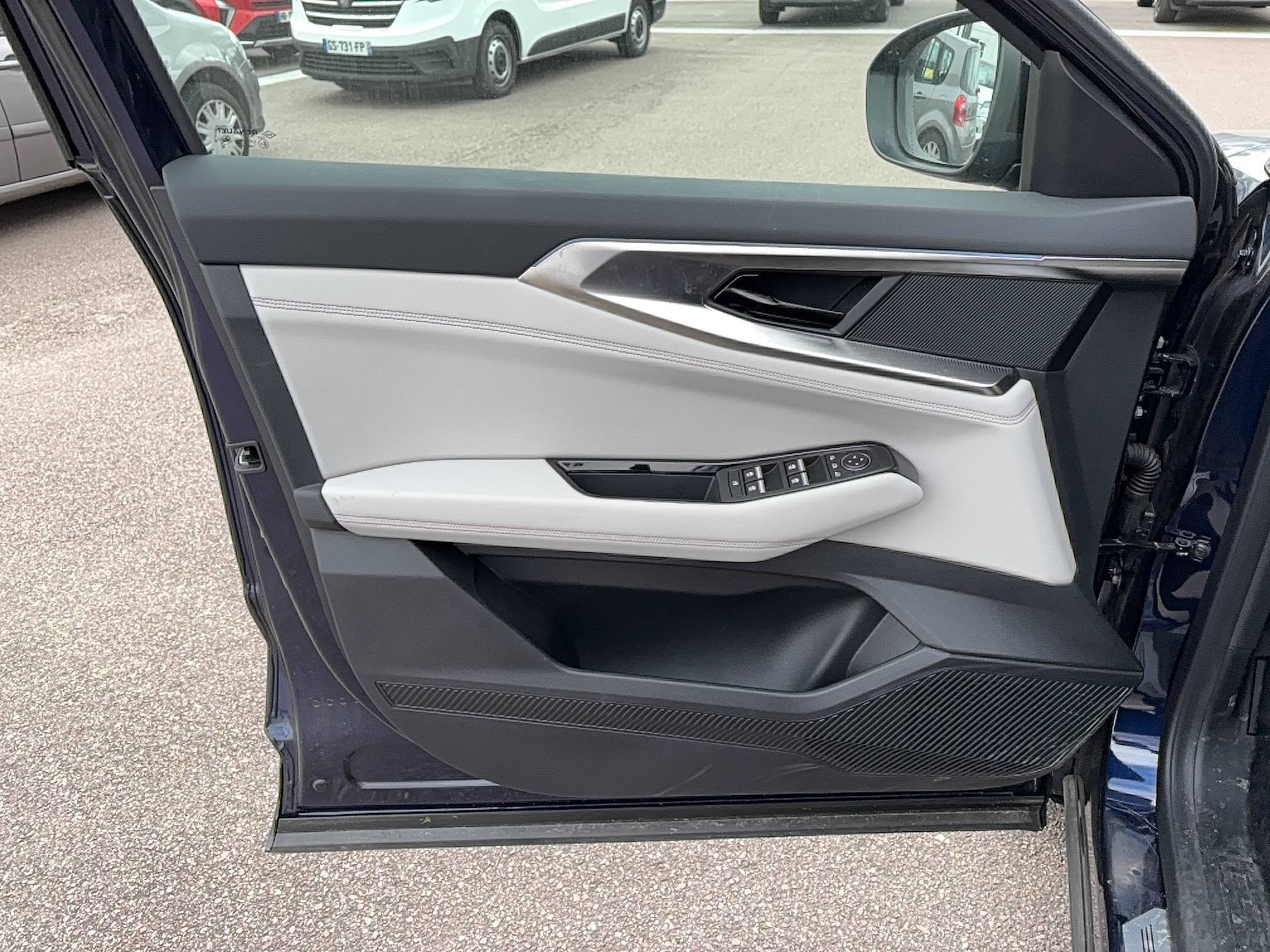 Vente en ligne Renault Espace Espace E-Tech full hybrid 200 GSR2 au prix de 35 491 €