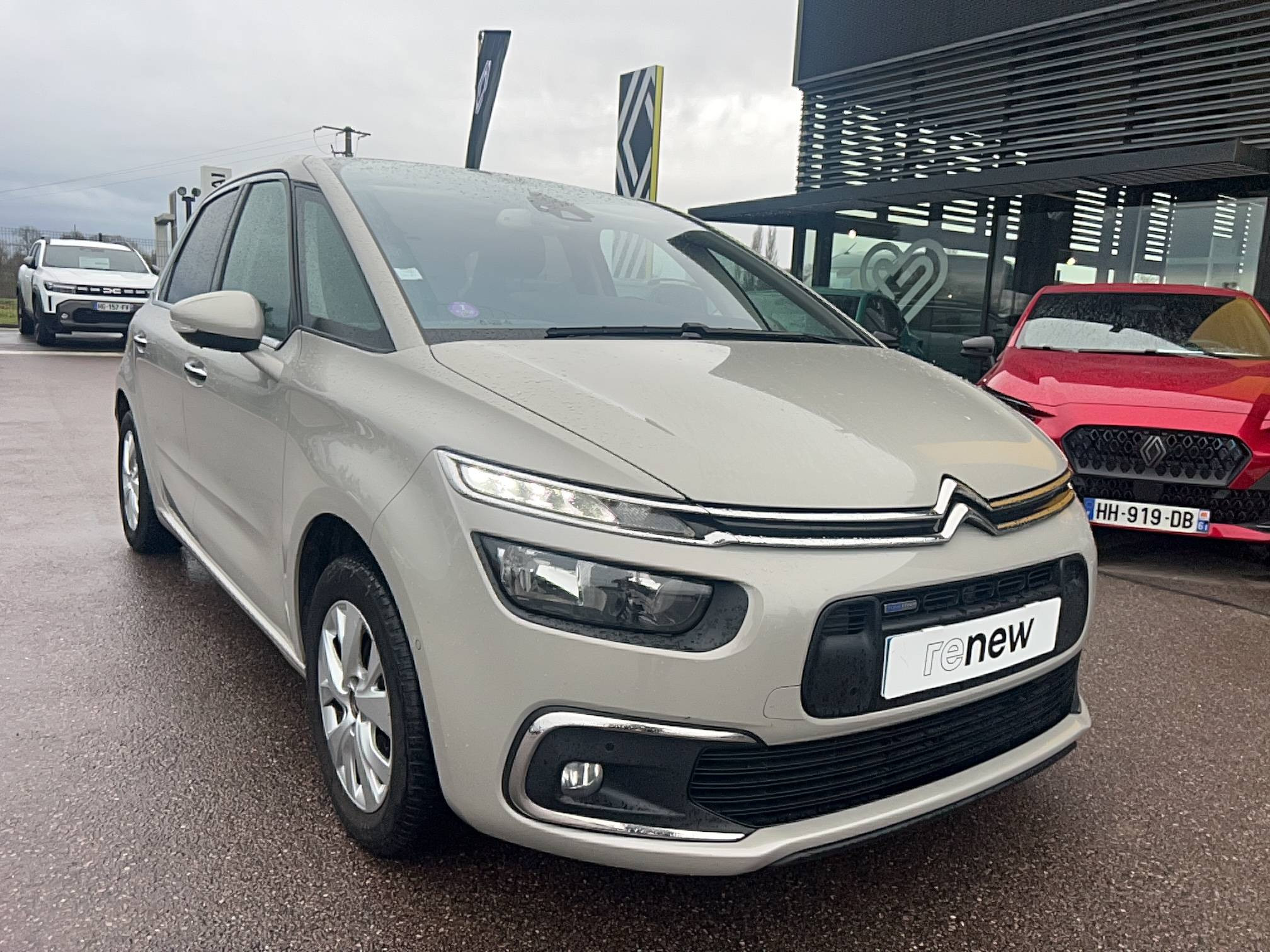 Vente en ligne Citroën C4 Picasso  PureTech 130 S&S au prix de 10 491 €