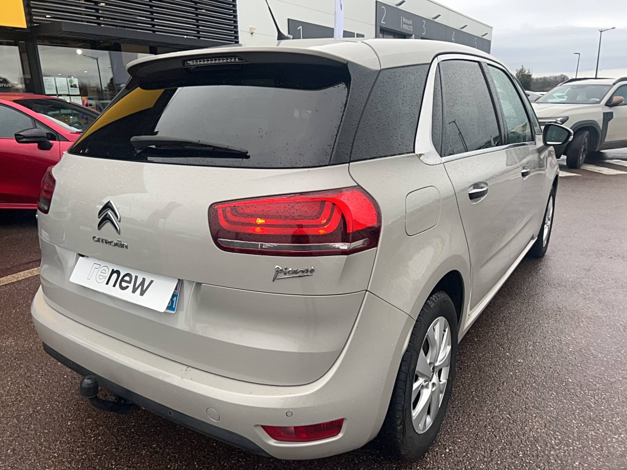 Vente en ligne Citroën C4 Picasso  PureTech 130 S&S au prix de 10 491 €