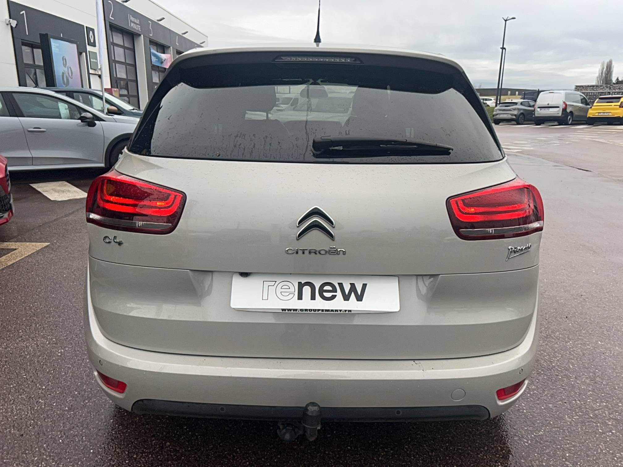 Vente en ligne Citroën C4 Picasso  PureTech 130 S&S au prix de 10 491 €