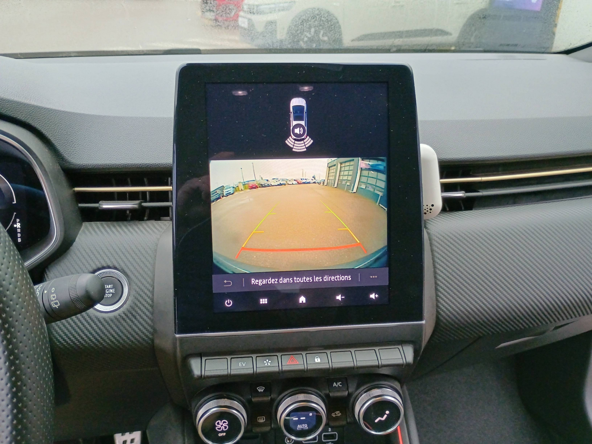 Vente en ligne Renault Clio 5 Clio E-Tech hybride 145 au prix de 20 491 €