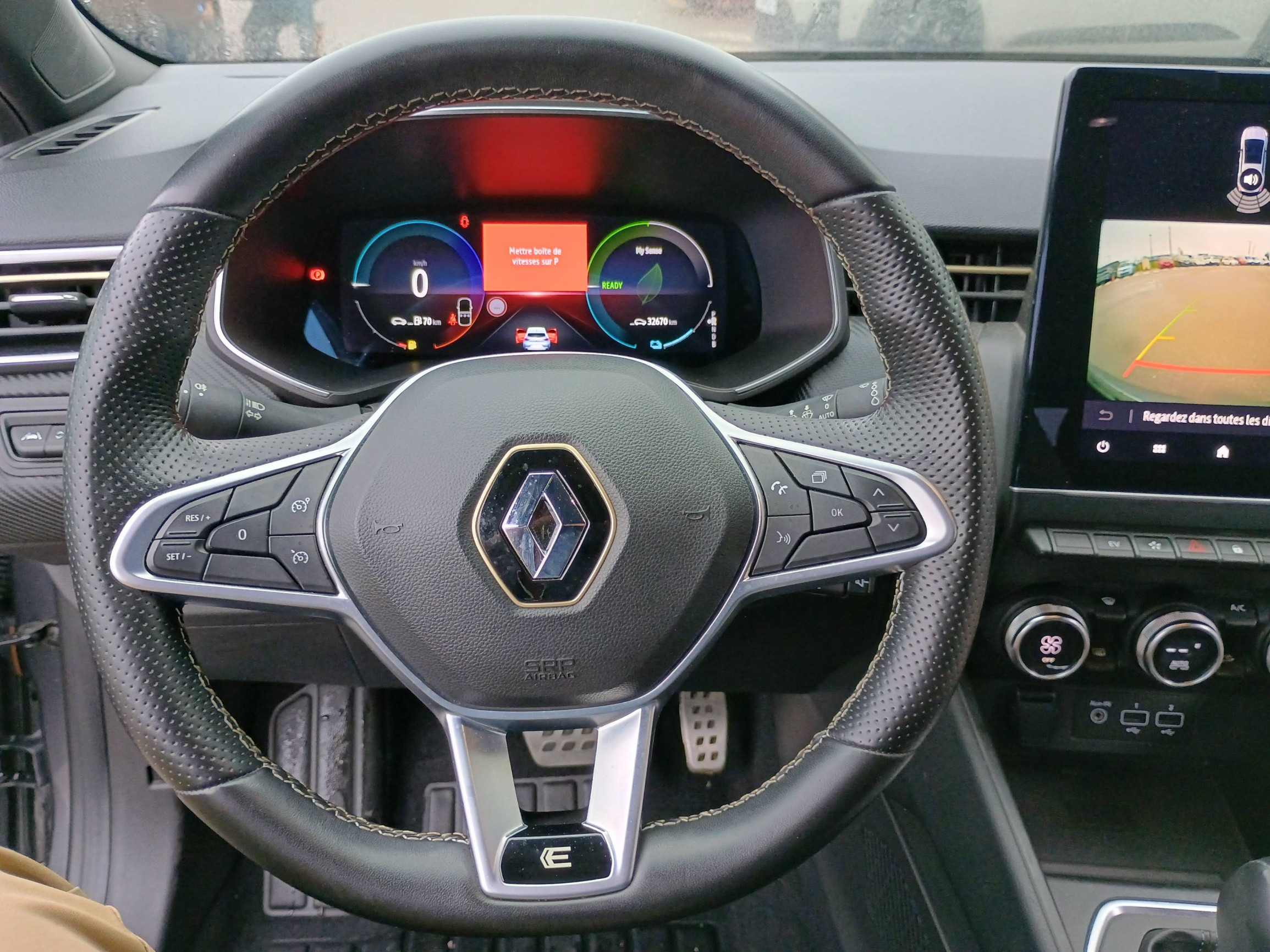 Vente en ligne Renault Clio 5 Clio E-Tech hybride 145 au prix de 20 491 €