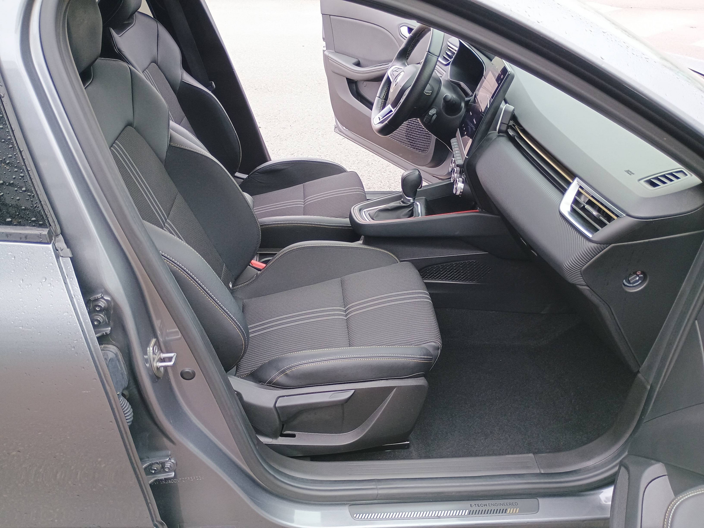 Vente en ligne Renault Clio 5 Clio E-Tech hybride 145 au prix de 20 491 €