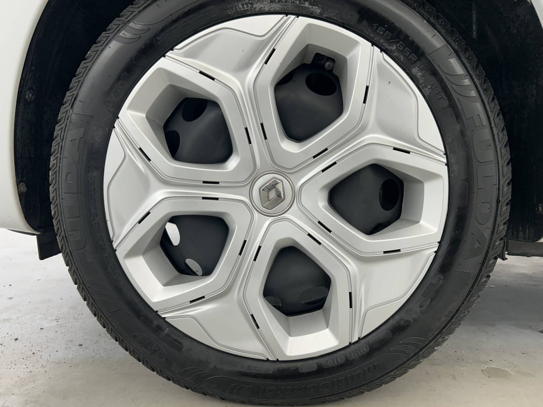 Vente en ligne Renault Twingo 3  SCe 65 - 21 au prix de 9 712 €