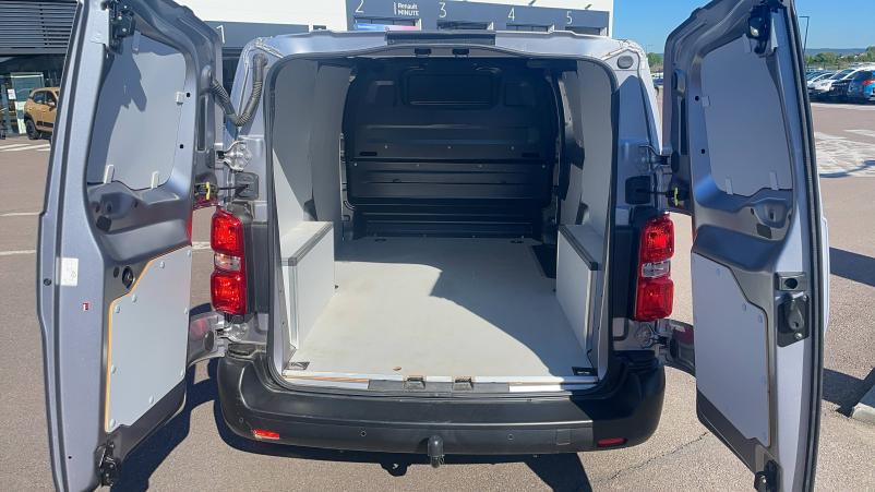 Vente en ligne Opel Vivaro VIVARO FGN L2 1.5 DIESEL 120 CH au prix de 19 797 €