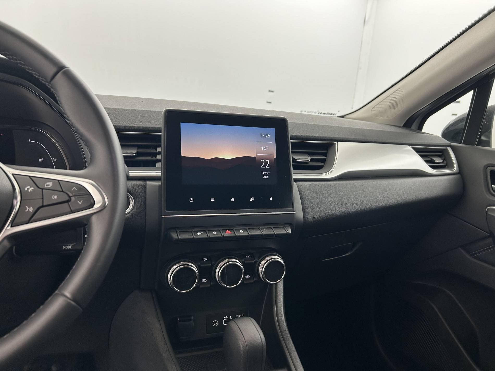 Vente en ligne Renault Captur  mild hybrid 160 EDC au prix de 22 991 €