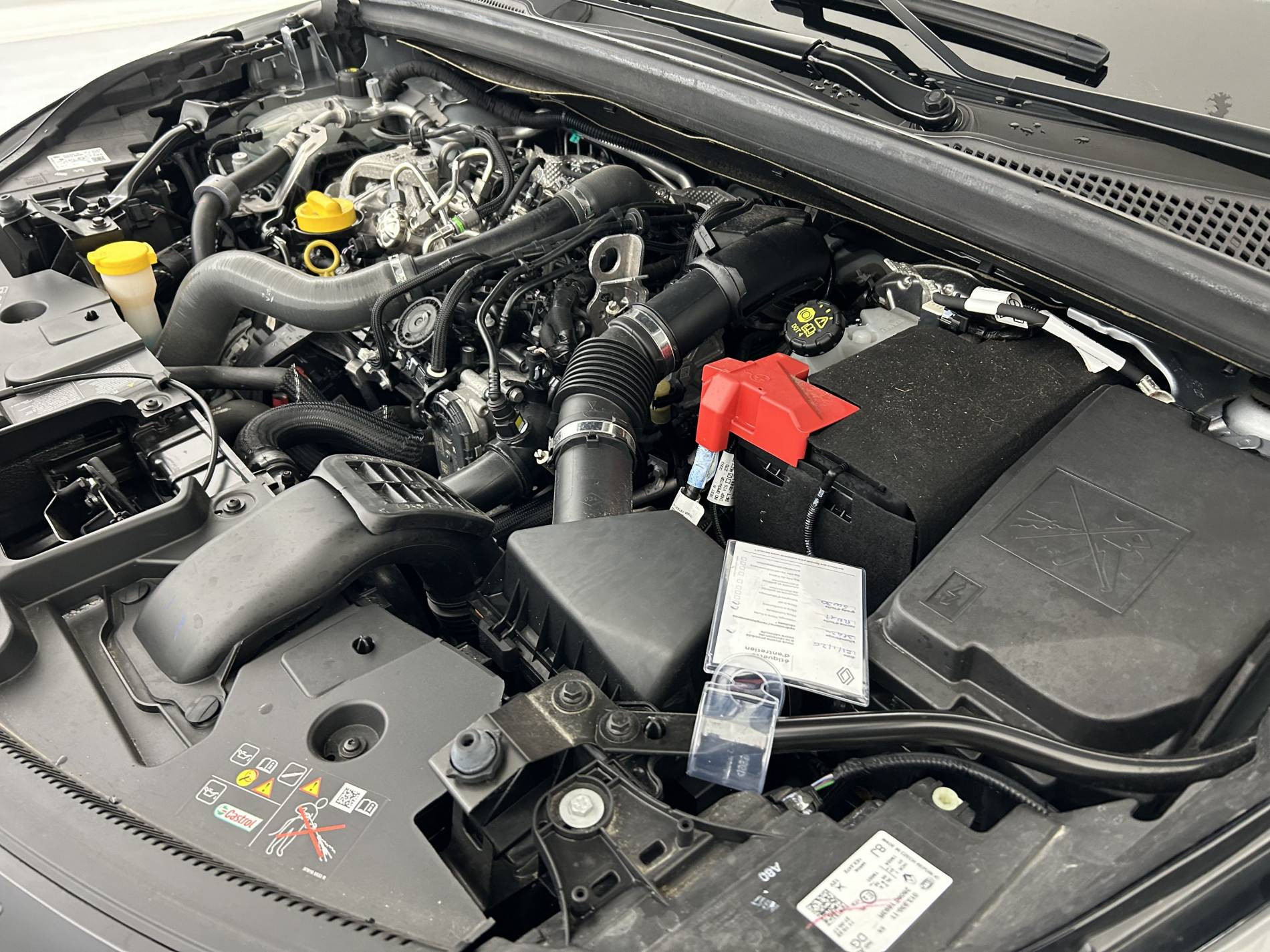 Vente en ligne Renault Captur  mild hybrid 160 EDC au prix de 22 991 €