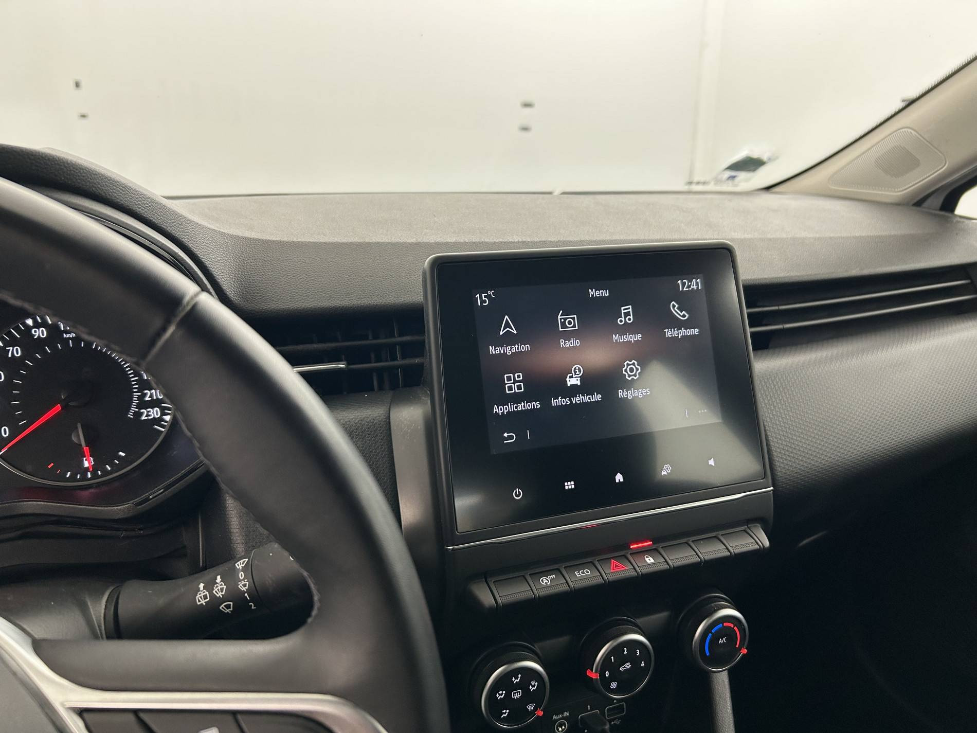 Vente en ligne Renault Clio 5 CLIO SOCIETE BLUE DCI 100 - 21N au prix de 10 991 €