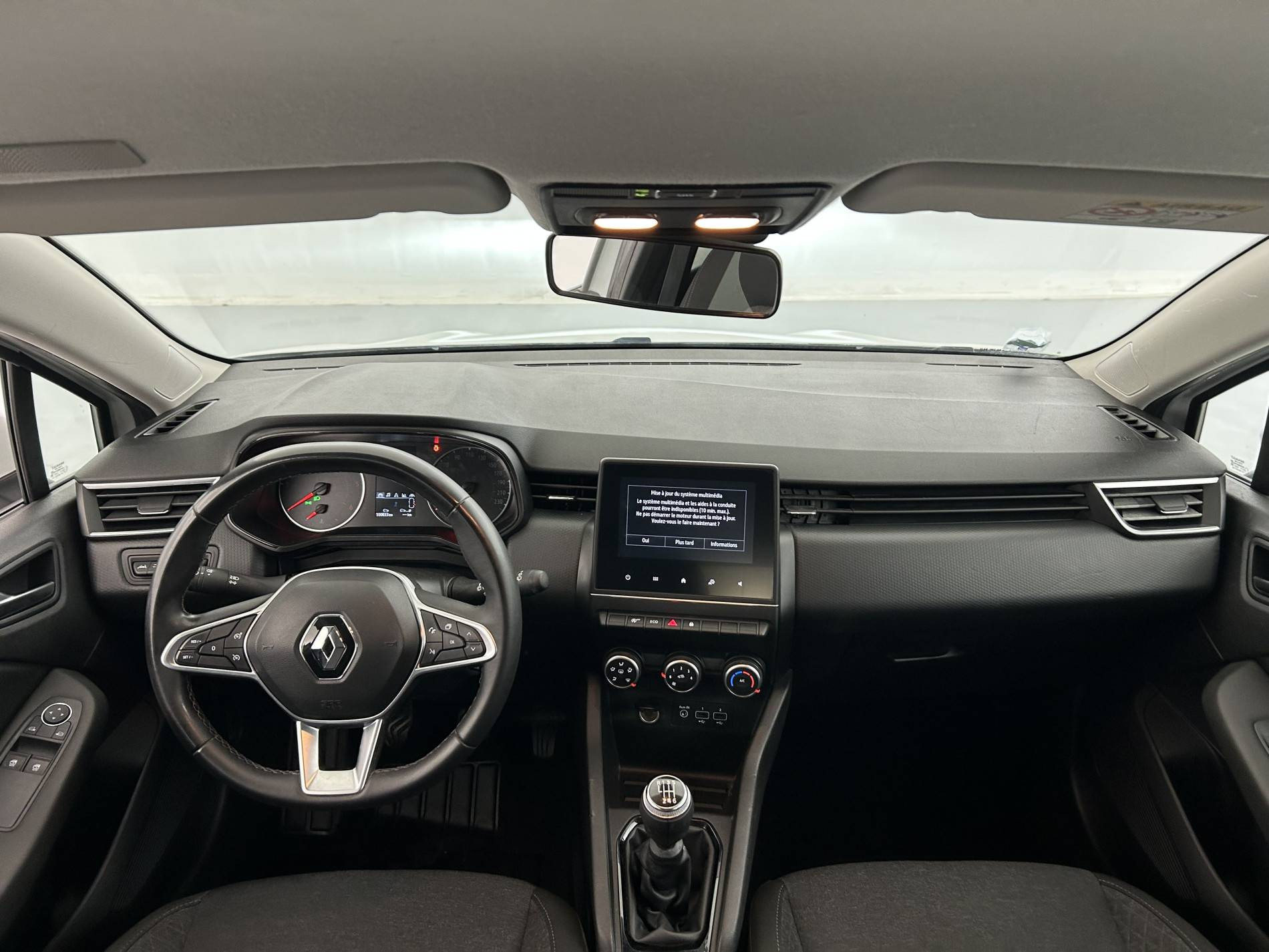 Vente en ligne Renault Clio 5 CLIO SOCIETE BLUE DCI 100 - 21N au prix de 10 991 €