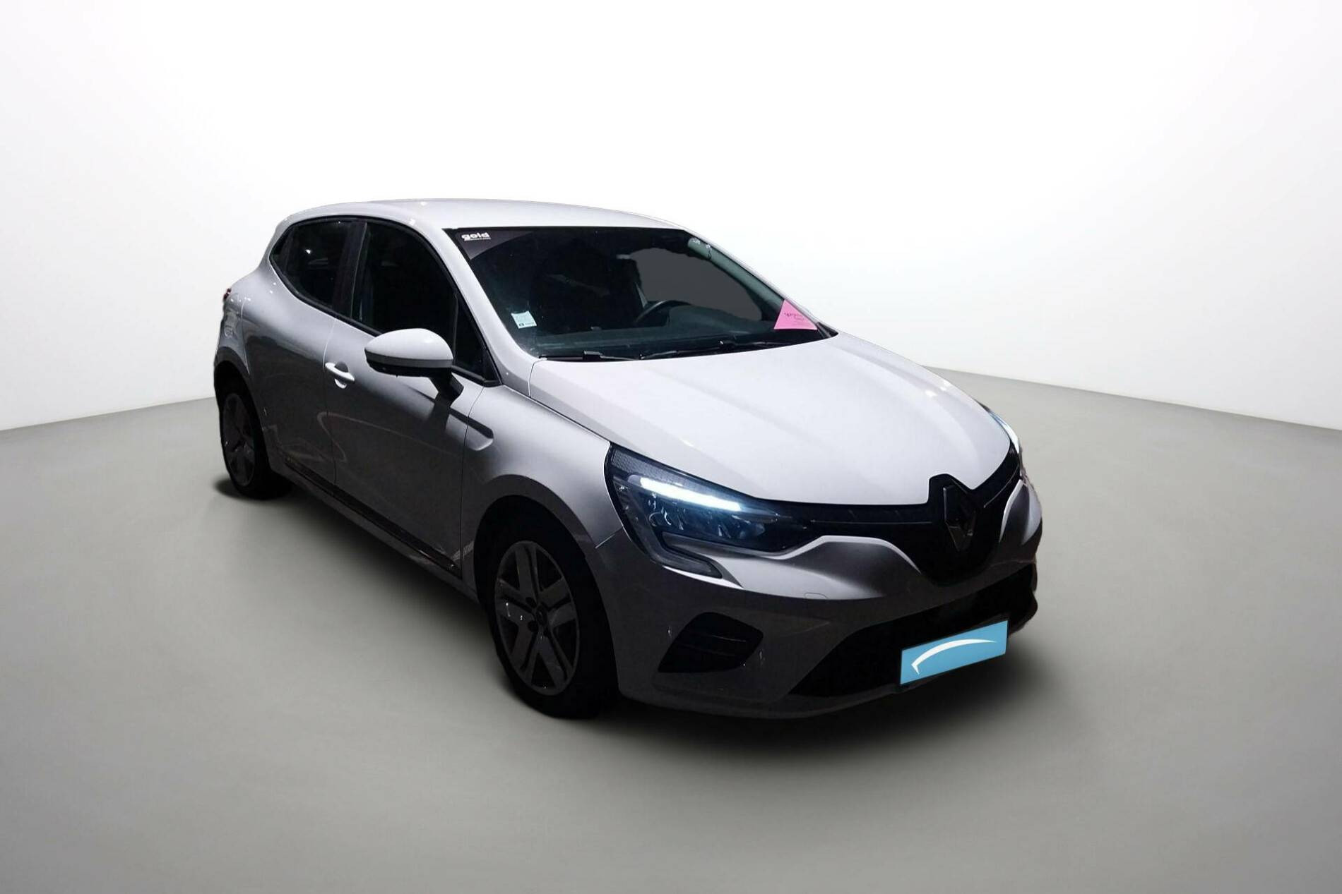 Vente en ligne Renault Clio 5 Clio TCe 90 - 21 au prix de 12 491 €