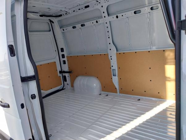 Vente en ligne Renault Master Fourgon MASTER FGN TRAC F3300 L2H2 BLUE DCI 135 au prix de 31 499 €