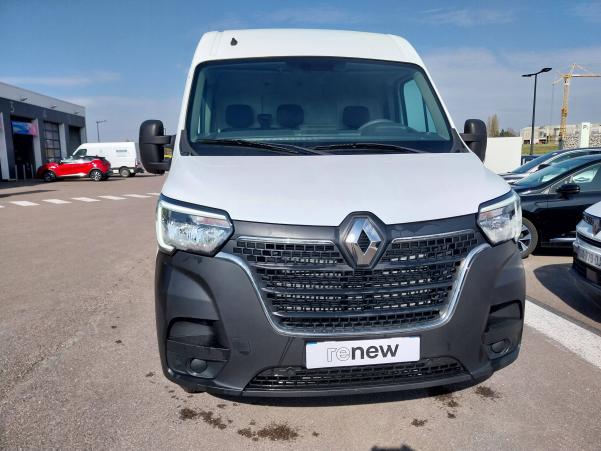 Vente en ligne Renault Master Fourgon MASTER FGN TRAC F3300 L2H2 BLUE DCI 135 au prix de 31 499 €