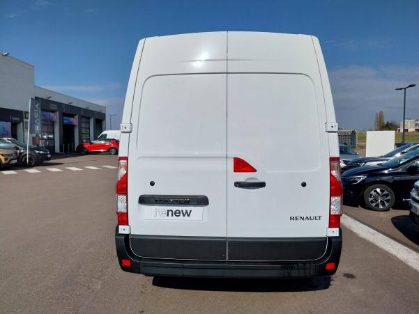 Vente en ligne Renault Master Fourgon MASTER FGN TRAC F3300 L2H2 BLUE DCI 135 au prix de 31 499 €