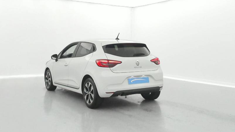 Vente en ligne Renault Clio 5 Clio Blue dCi 100 au prix de 14 990 €