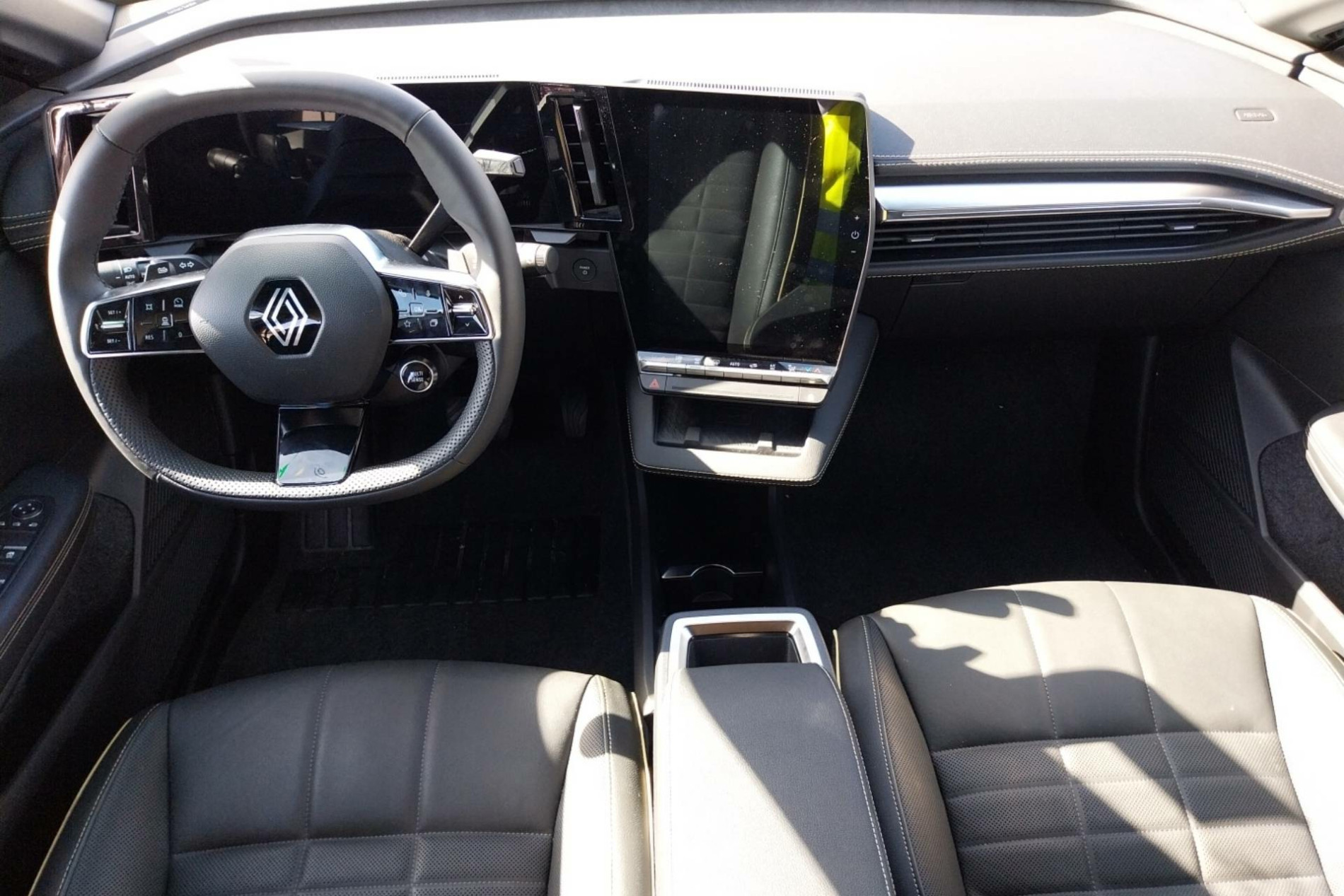 Vente en ligne Renault Scenic E-Tech  220 ch grande autonomie au prix de 36 991 €