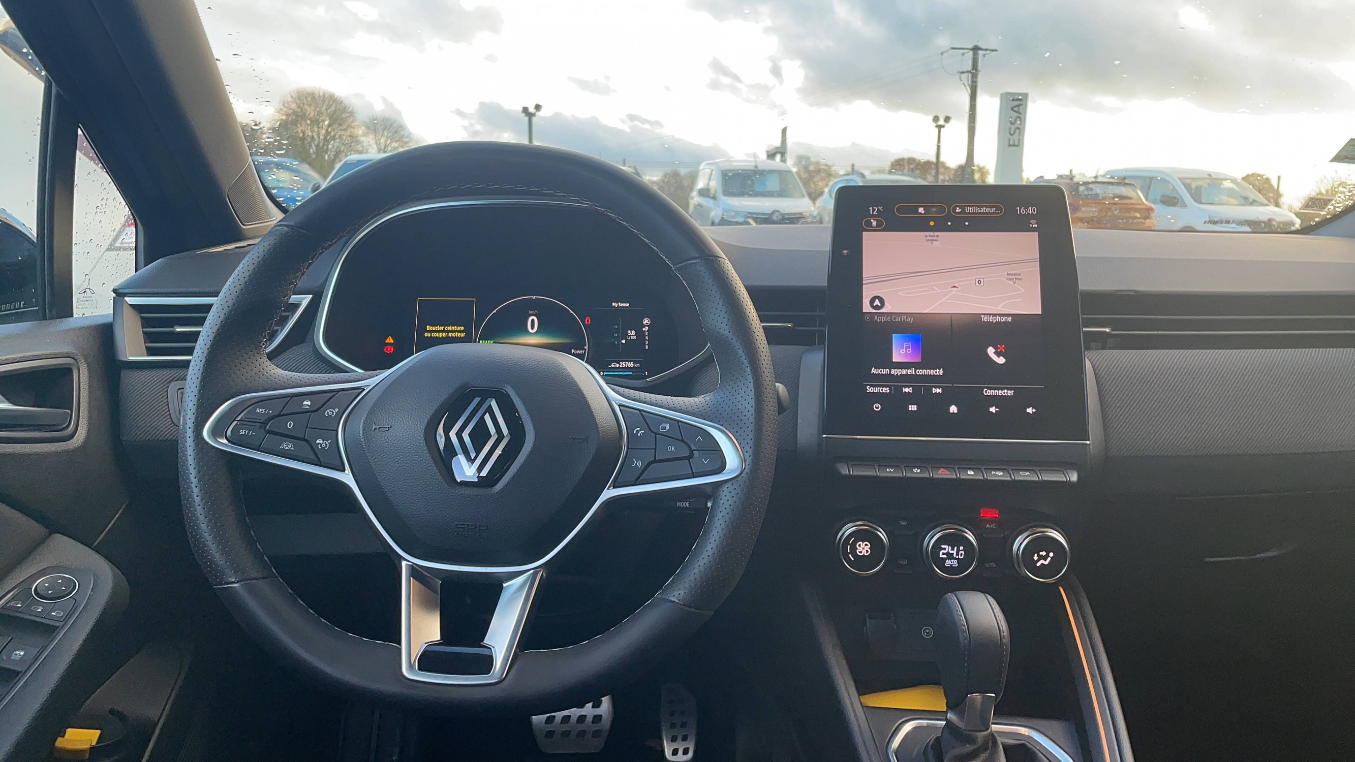 Vente en ligne Renault Clio 5 Clio E-Tech full hybrid 145 au prix de 21 991 €