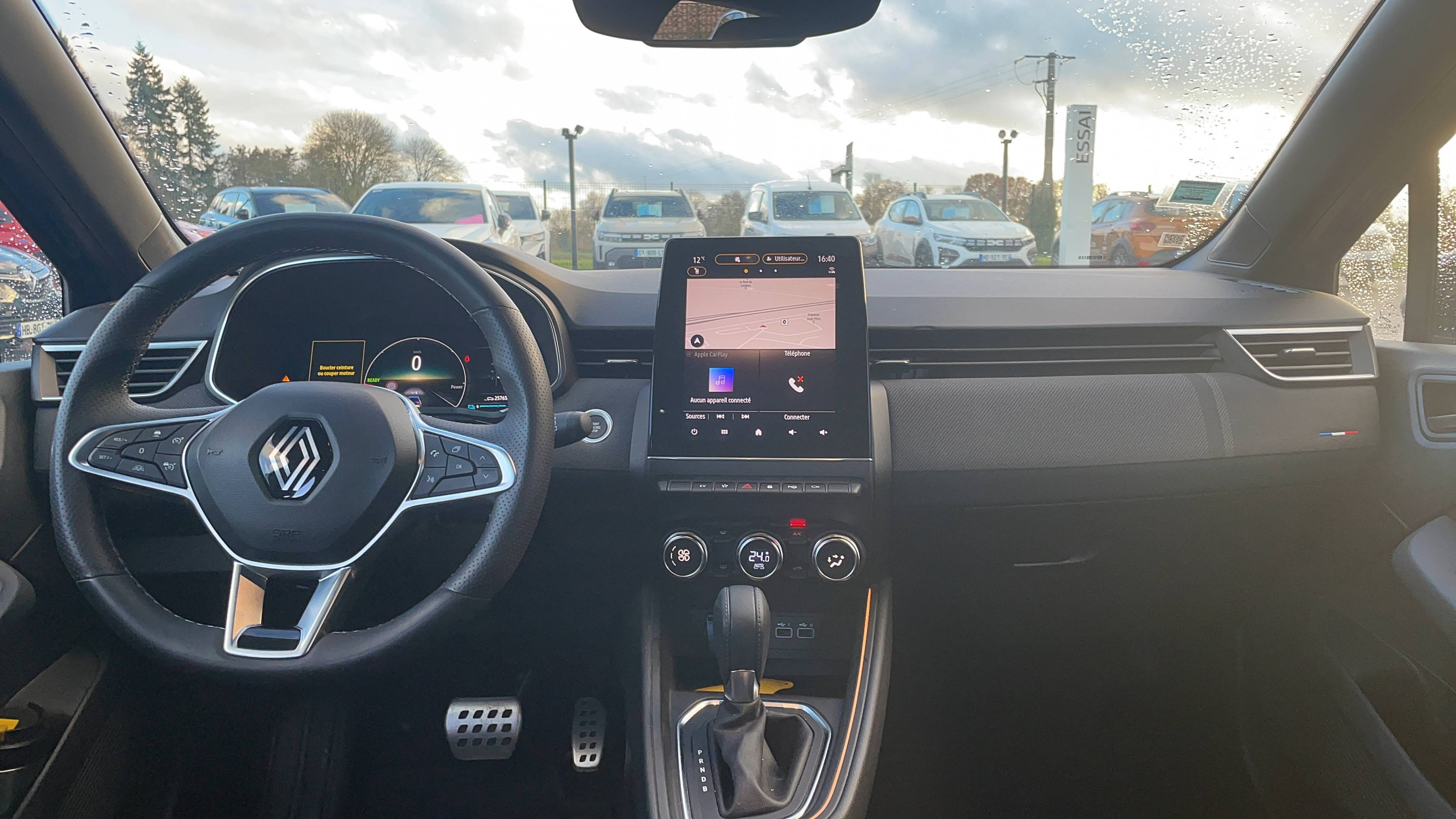 Vente en ligne Renault Clio 5 Clio E-Tech full hybrid 145 au prix de 21 991 €