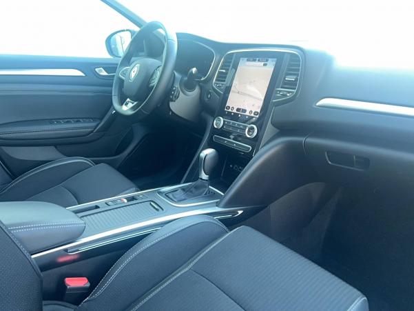 Vente en ligne Renault Megane 4  Blue dCi 115 EDC au prix de 23 491 €