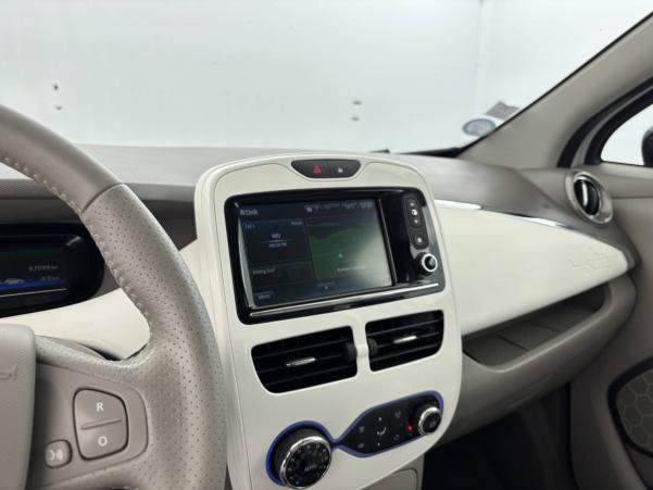 Vente en ligne Renault Zoé  Q90 au prix de 7 999 €