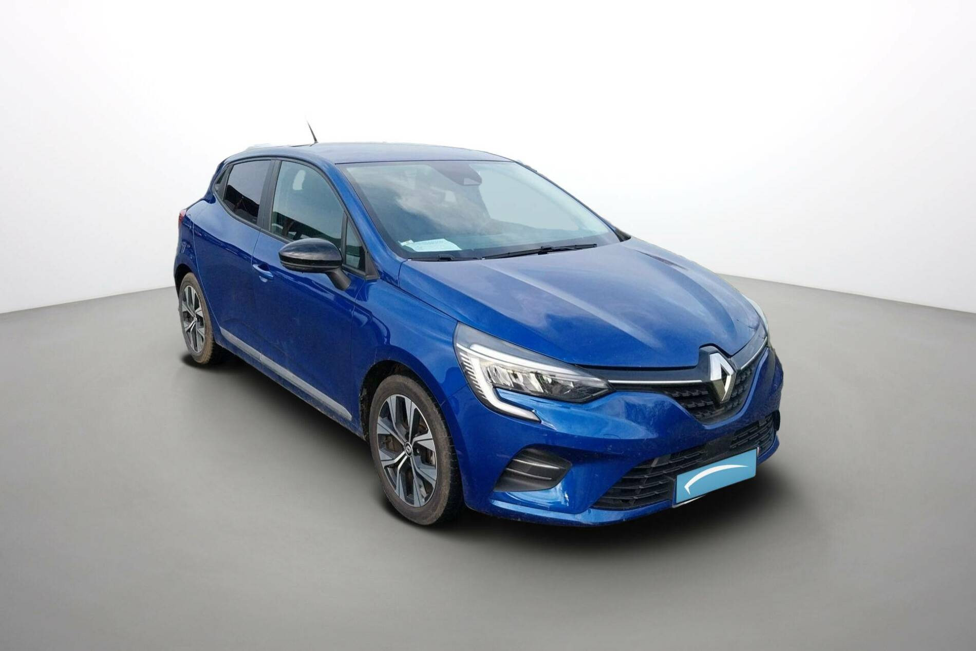 Vente en ligne Renault Clio 5 Clio E-Tech full hybrid 145 au prix de 16 991 €