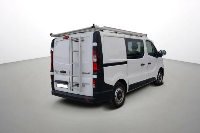 Vente en ligne Renault Trafic Cabine Approfondie TRAFIC CA L1H1 1200 KG DCI 95 E6 au prix de 23 990 €