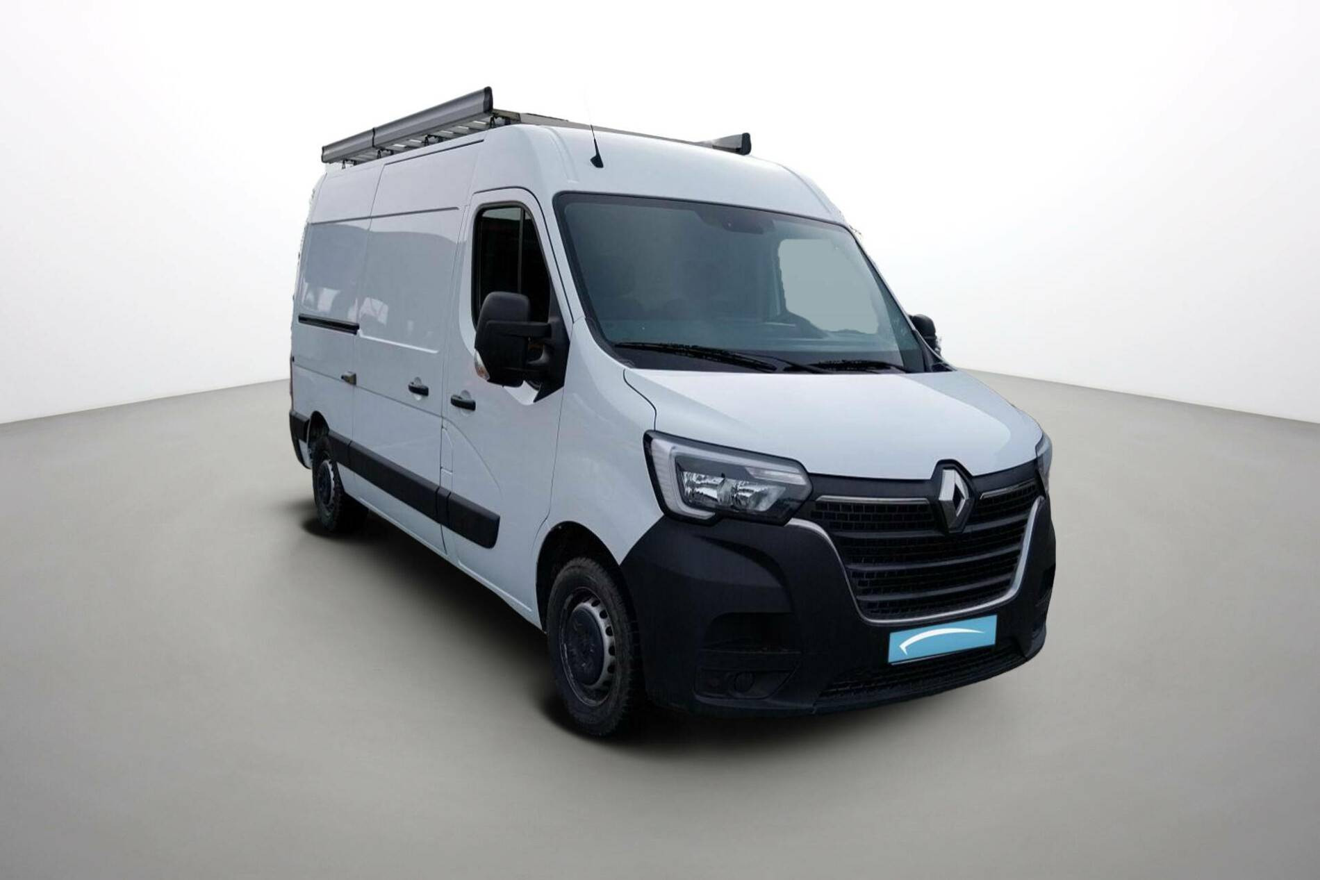 Vente en ligne Renault Master Fourgon MASTER FGN TRAC F3500 L2H2 BLUE DCI 135 au prix de 20 991 €