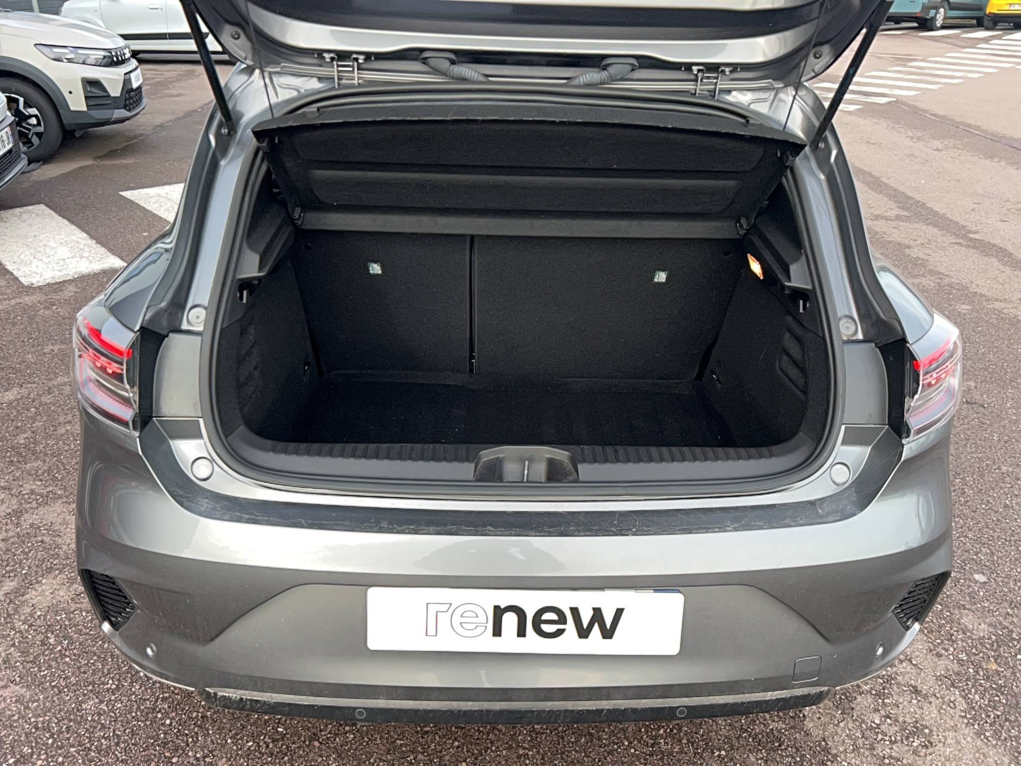 Vente en ligne Renault Clio 5 Clio E-Tech full hybrid 145 au prix de 20 291 €