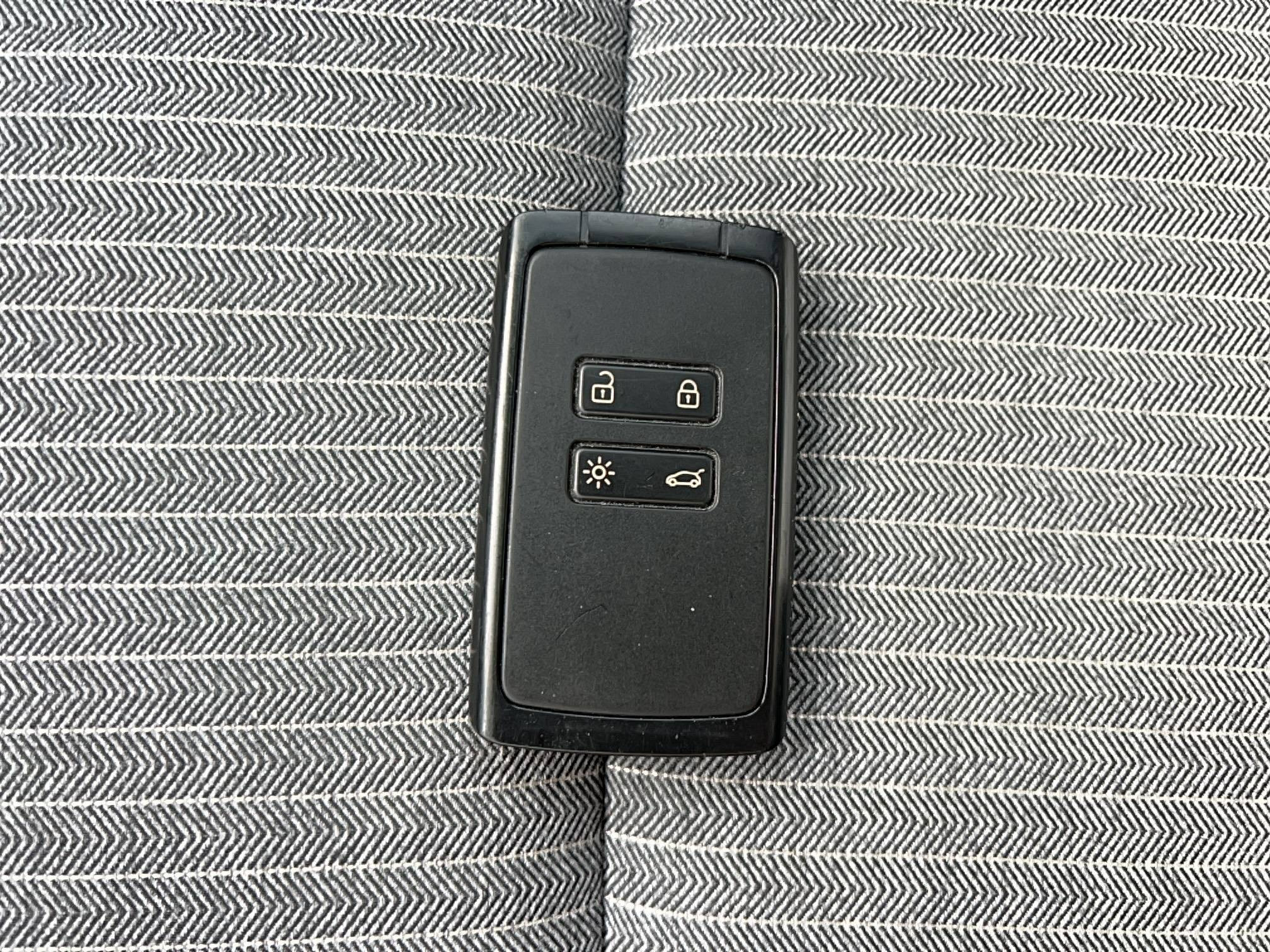 Vente en ligne Renault Clio 5 Clio E-Tech full hybrid 145 ch GSR2 au prix de 20 491 €