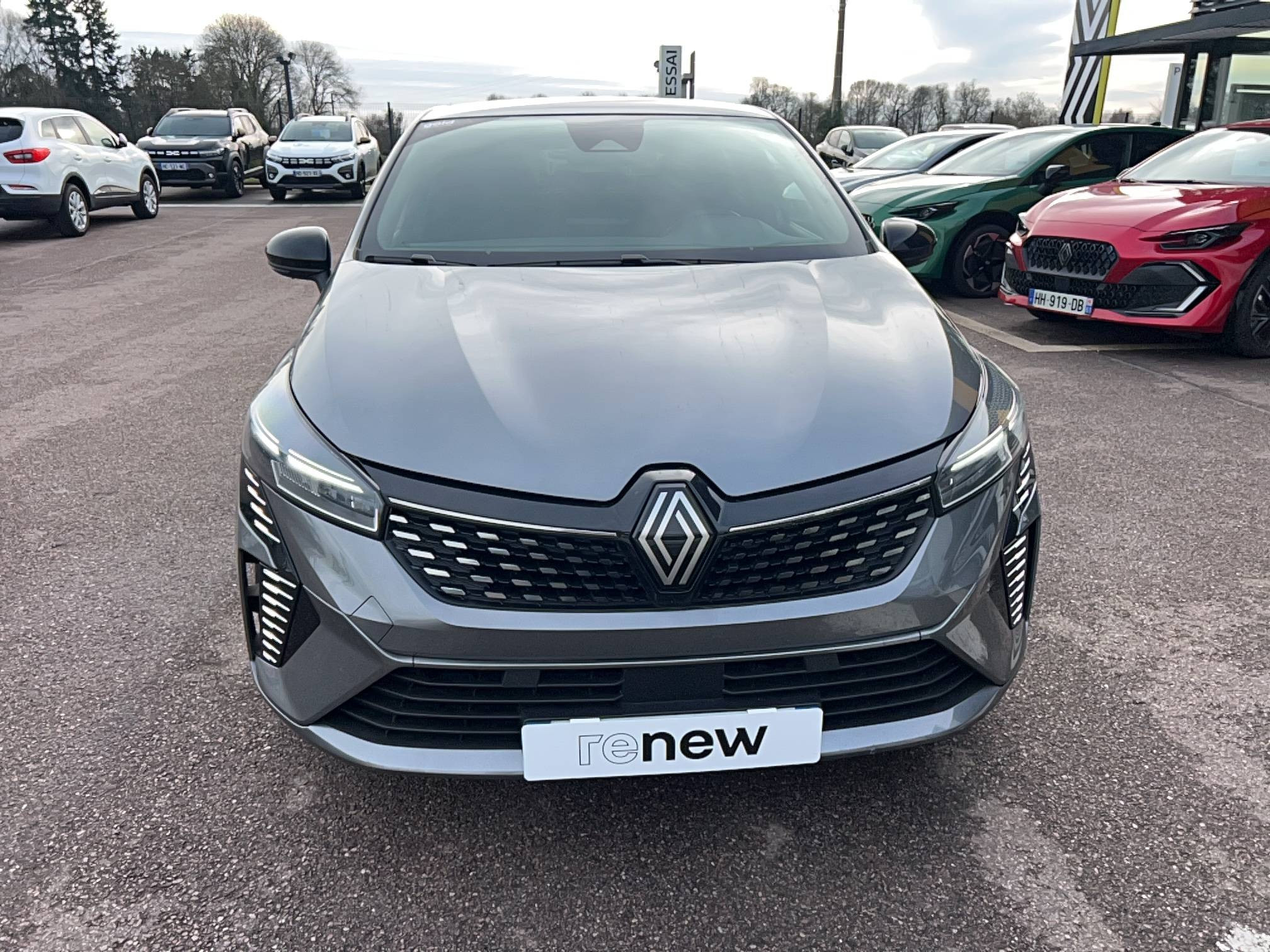 Vente en ligne Renault Clio 5 Clio E-Tech full hybrid 145 au prix de 20 291 €