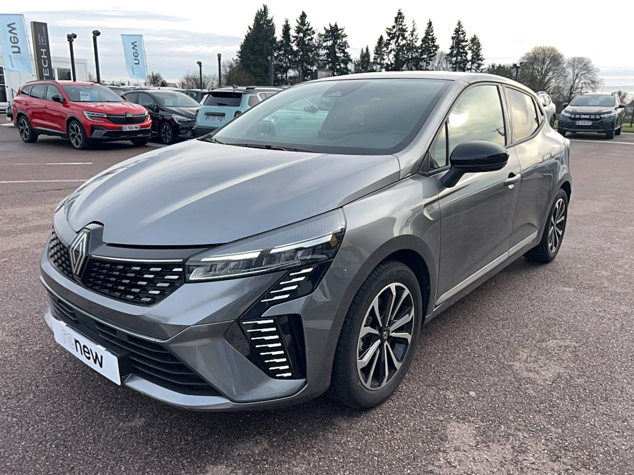 Renault Clio 5 Clio E-Tech full hybrid 145 occasion de 2024 en vente à Alençon