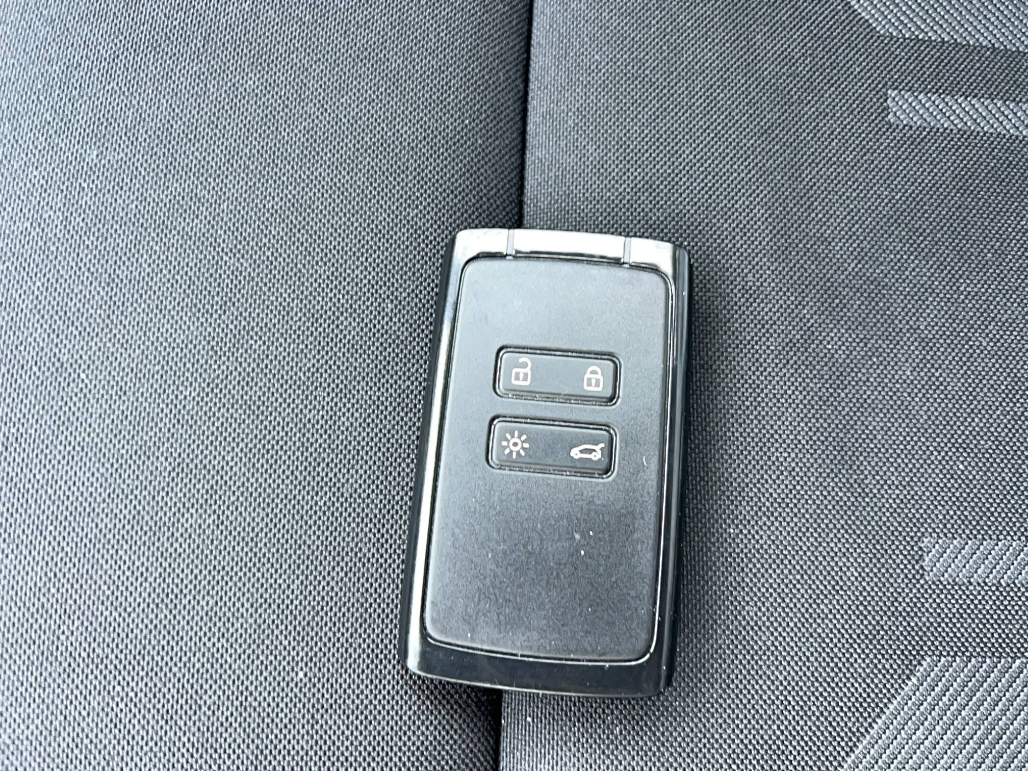 Vente en ligne Renault Clio 5 Clio E-Tech full hybrid 145 ch GSR2 au prix de 24 791 €