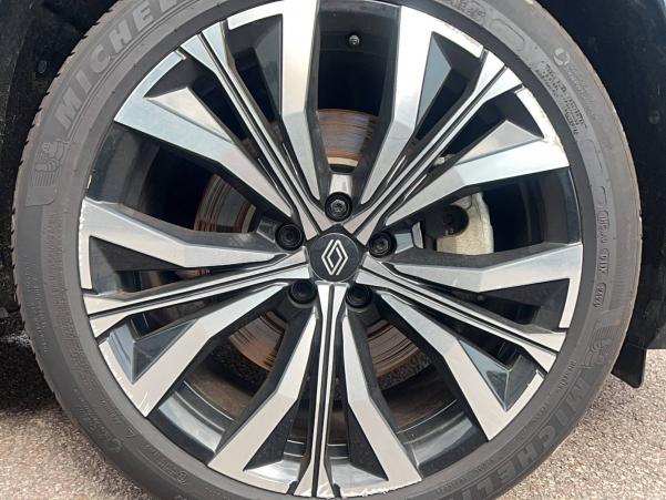 Vente en ligne Renault Espace Espace E-Tech full hybrid 200 GSR2 au prix de 42 399 €