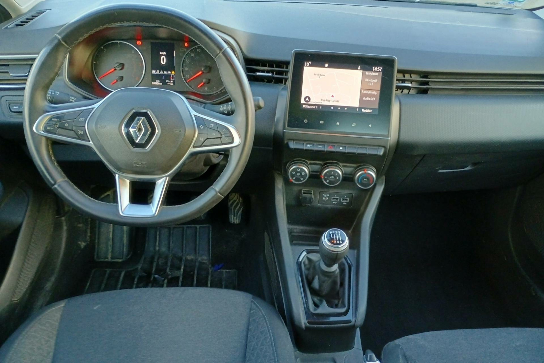 Vente en ligne Renault Clio 5 CLIO SOCIETE BLUE DCI 100 - 21N au prix de 10 991 €