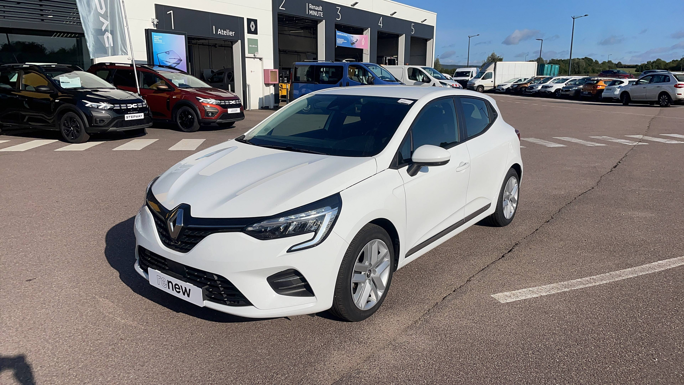 Renault Clio 5 Clio E-Tech 140 - 21N occasion de 2022 en vente à Alençon