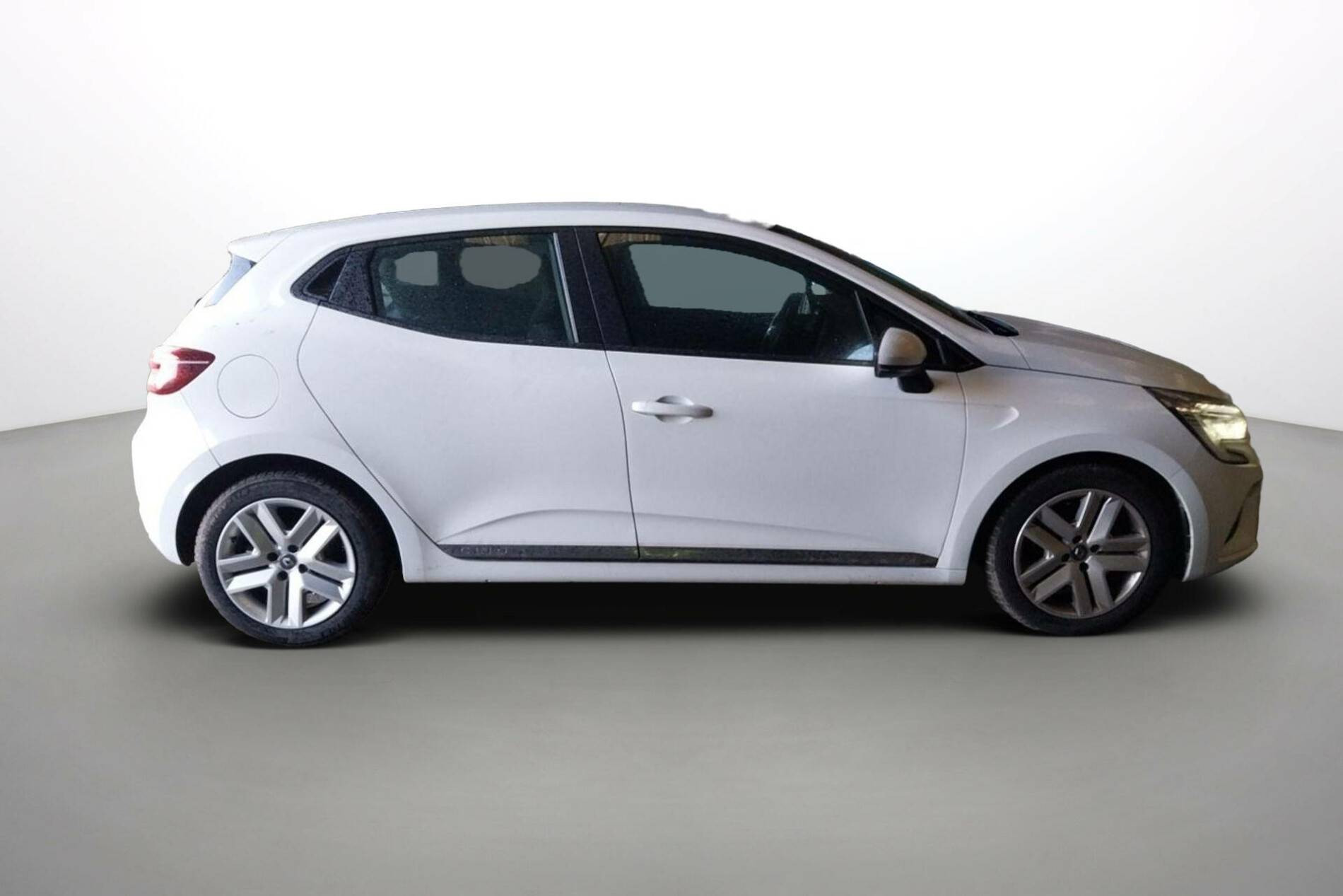 Vente en ligne Renault Clio 5 Clio Blue dCi 100 - 21N au prix de 10 991 €